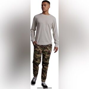 NWT RSQ  Men’s Jogger Pants Camouflage